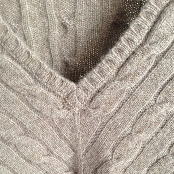 Cashmere sweater - Picture 8 of 9